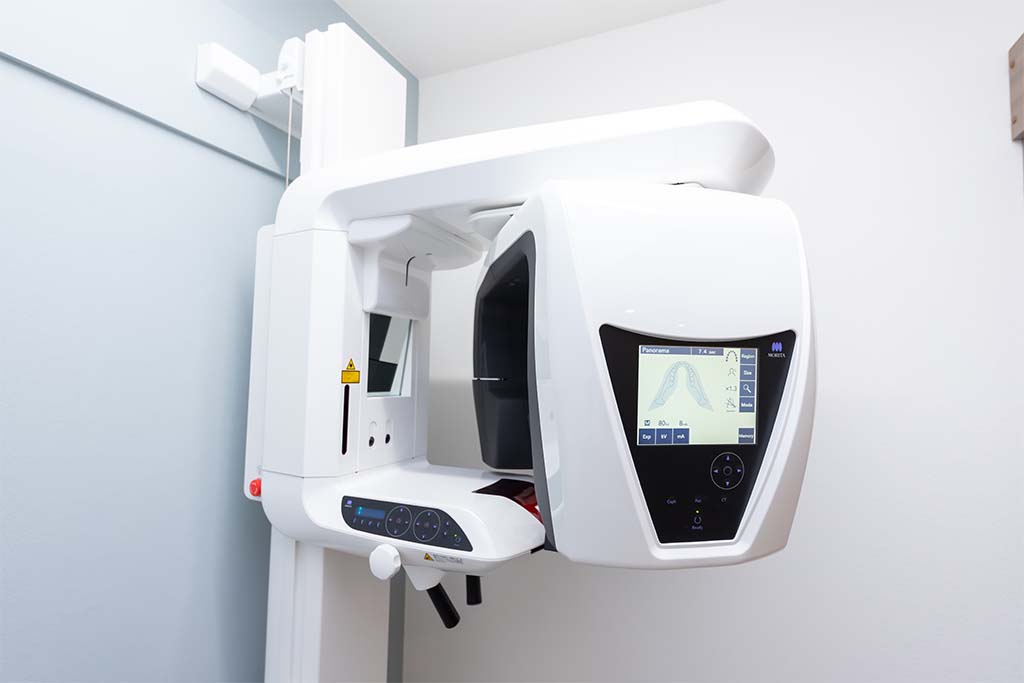 デジタルレントゲンor歯科用CT